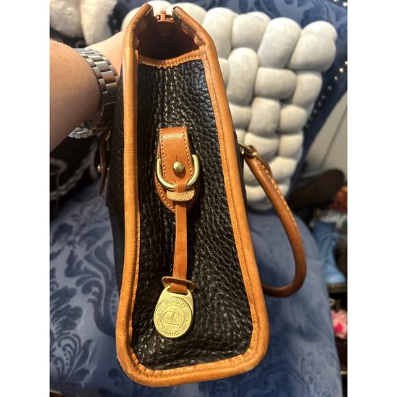 Vintage Dooney and Bourke Black and British Tan Doctor Bag - Picture 7 of 10